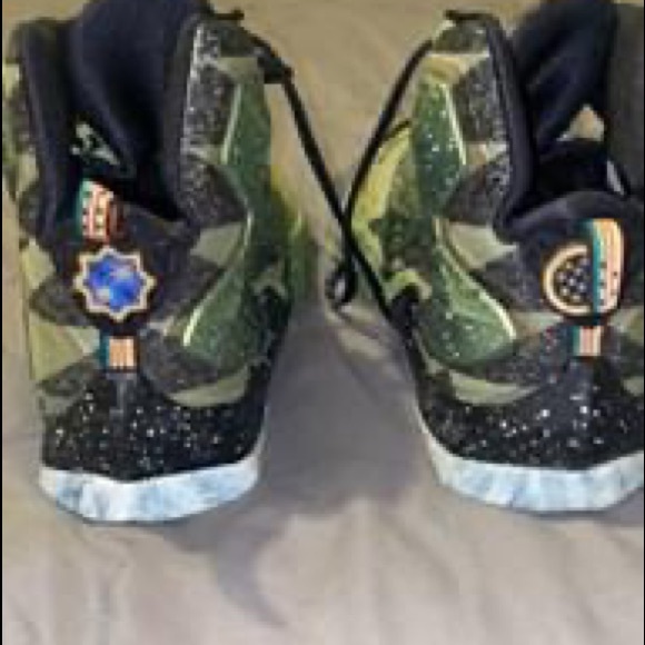 LeBron 13’s, size 14 - Picture 3 of 3